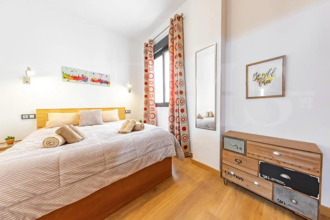 Cozy Flat With Common Pool & Parking - Center By Rems Apartment Malaga 0*,  Spain