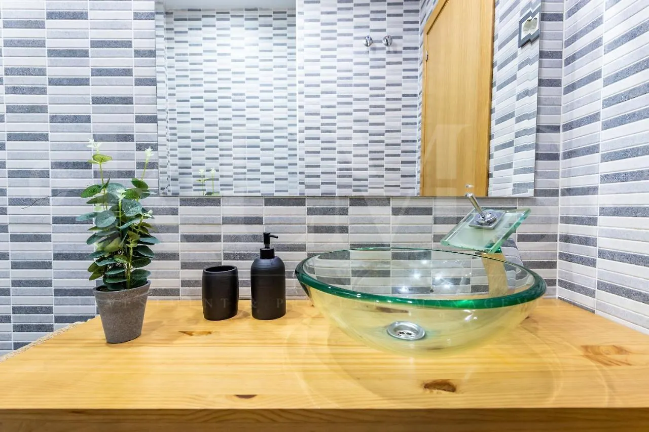 Cozy Flat With Common Pool & Parking - Center By Rems Apartment Malaga Spain