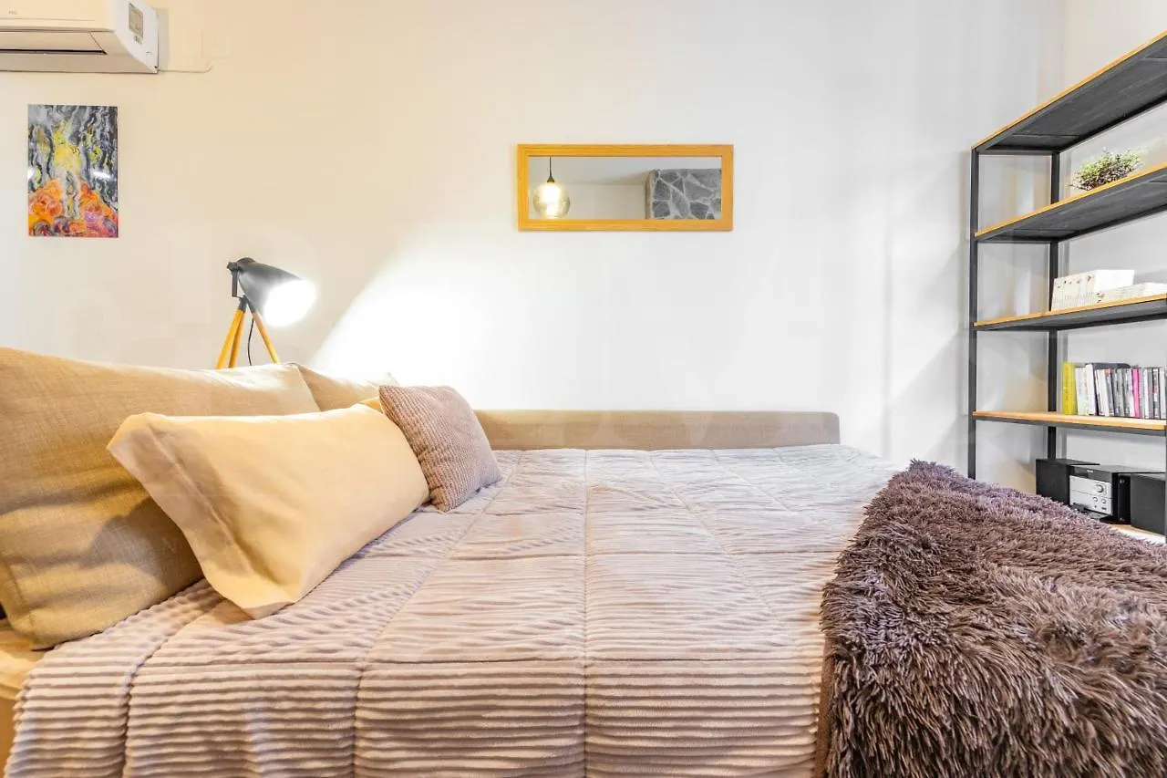 Cozy Flat With Common Pool & Parking - Center By Rems Apartment Malaga