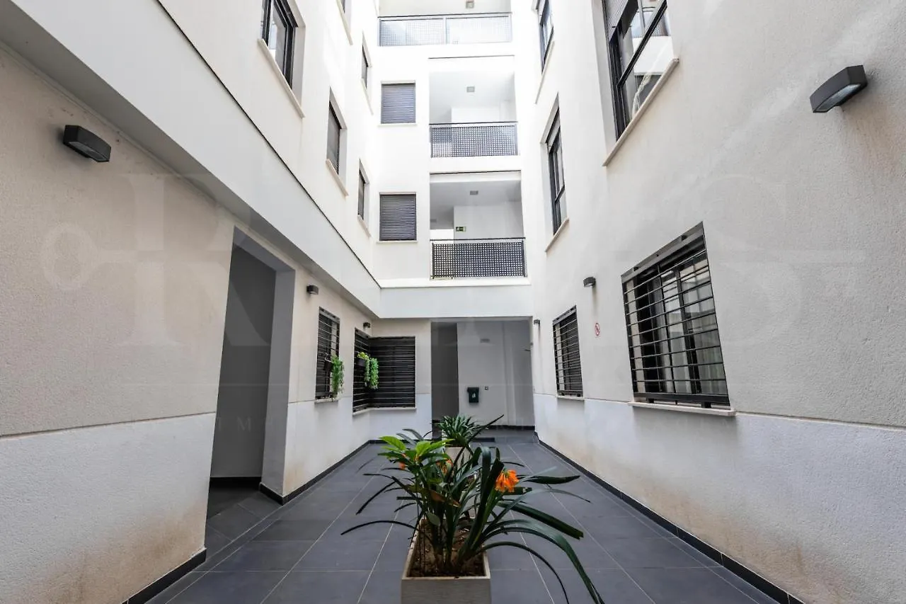 Cozy Flat With Common Pool & Parking - Center By Rems Apartment Malaga